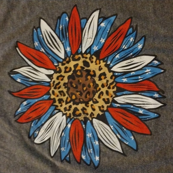 Patriotic Sunflower Tshirt - Picture 8 of 8